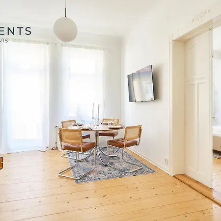 Lägenhet Superior Deluxe Nahe Zentrum 12 *