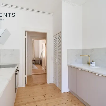 Superior Deluxe Nahe Zentrum 12